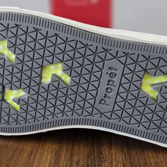 New Propet Kenna Knit Lace-Up Sneakers Women's Shoes in Black-Size 10 X(2E) - Picture 11 of 15